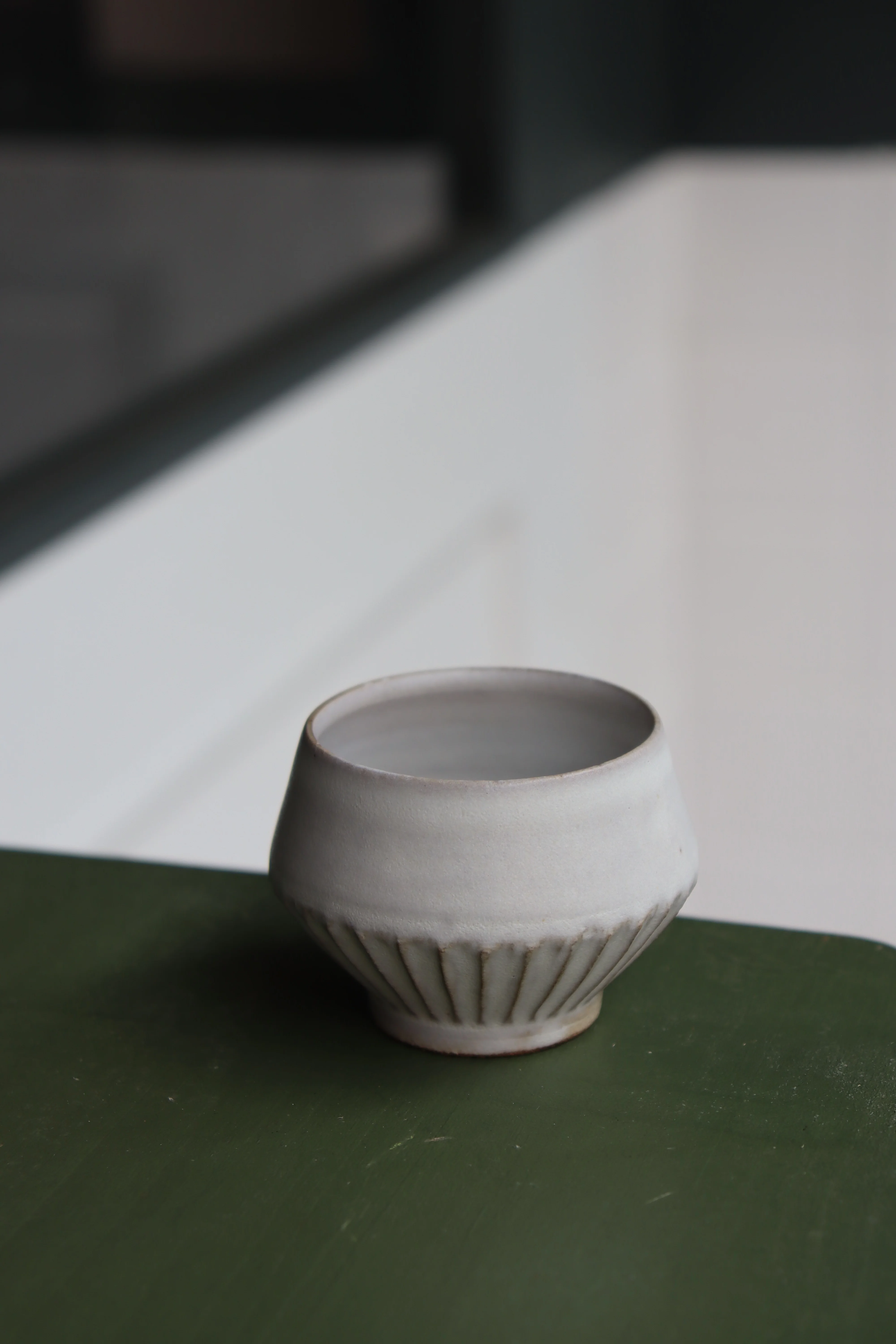 Emui: Handmade White Guinomi Cup [Available upon request]