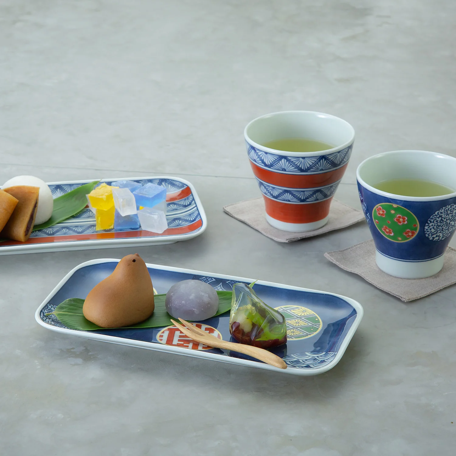 Saikai Ceramics: Nishiki Marumon Pattern Rectangle Plate - Image 2