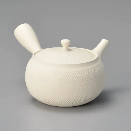 Yamaki ikai (Tousen): Tokoname White Kyusu Tea Pot 常滑 陶仙ホワイト急須