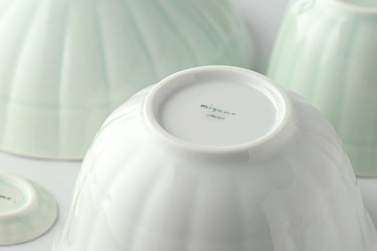 Yamani - Miyama Tableware: Sencha Tea Cup Suzune, Tea Green Color - Image 5