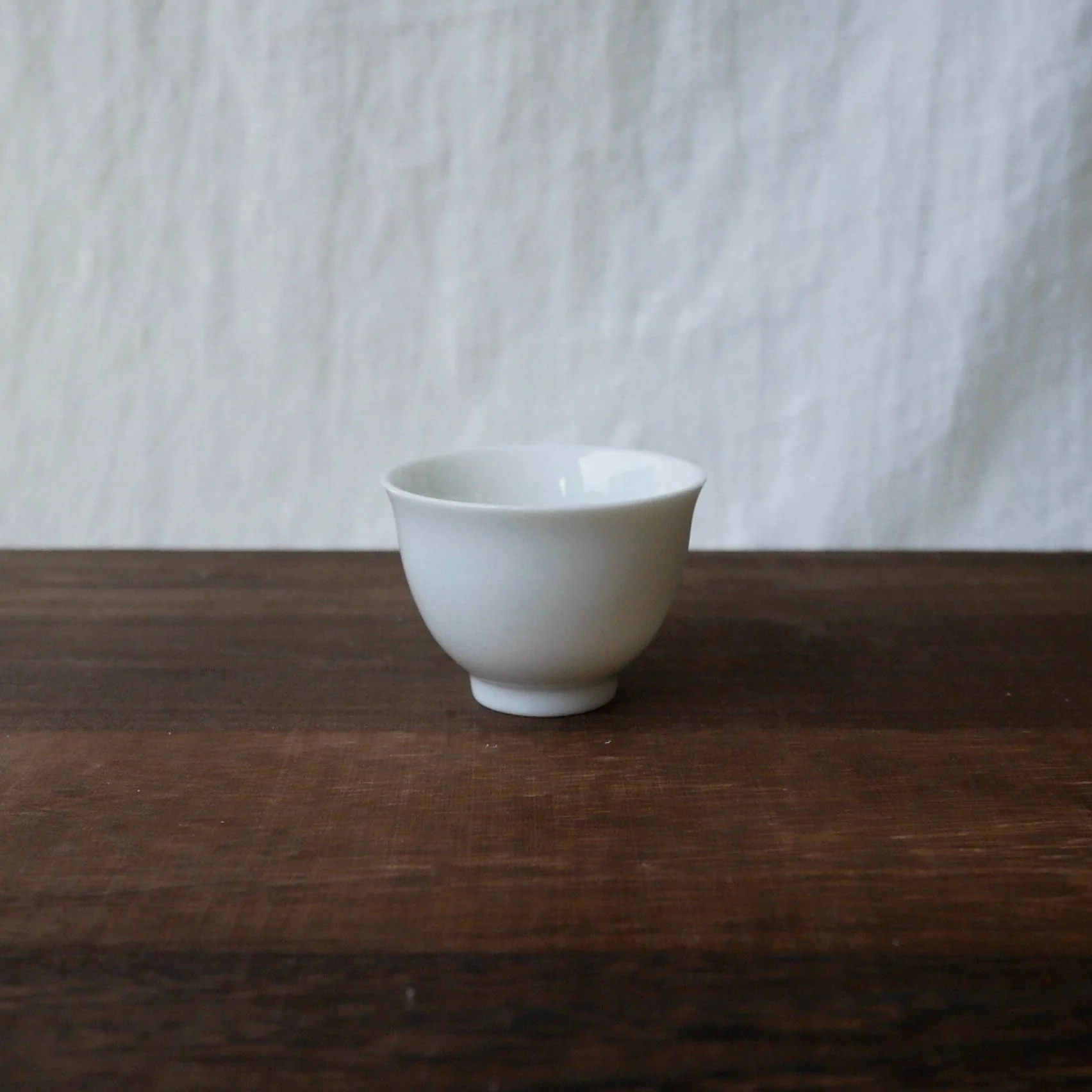 Yamatane キ39-29: Tea Professional's White Porcelain Tea Cup - Small 美濃焼 湯呑み(小)
