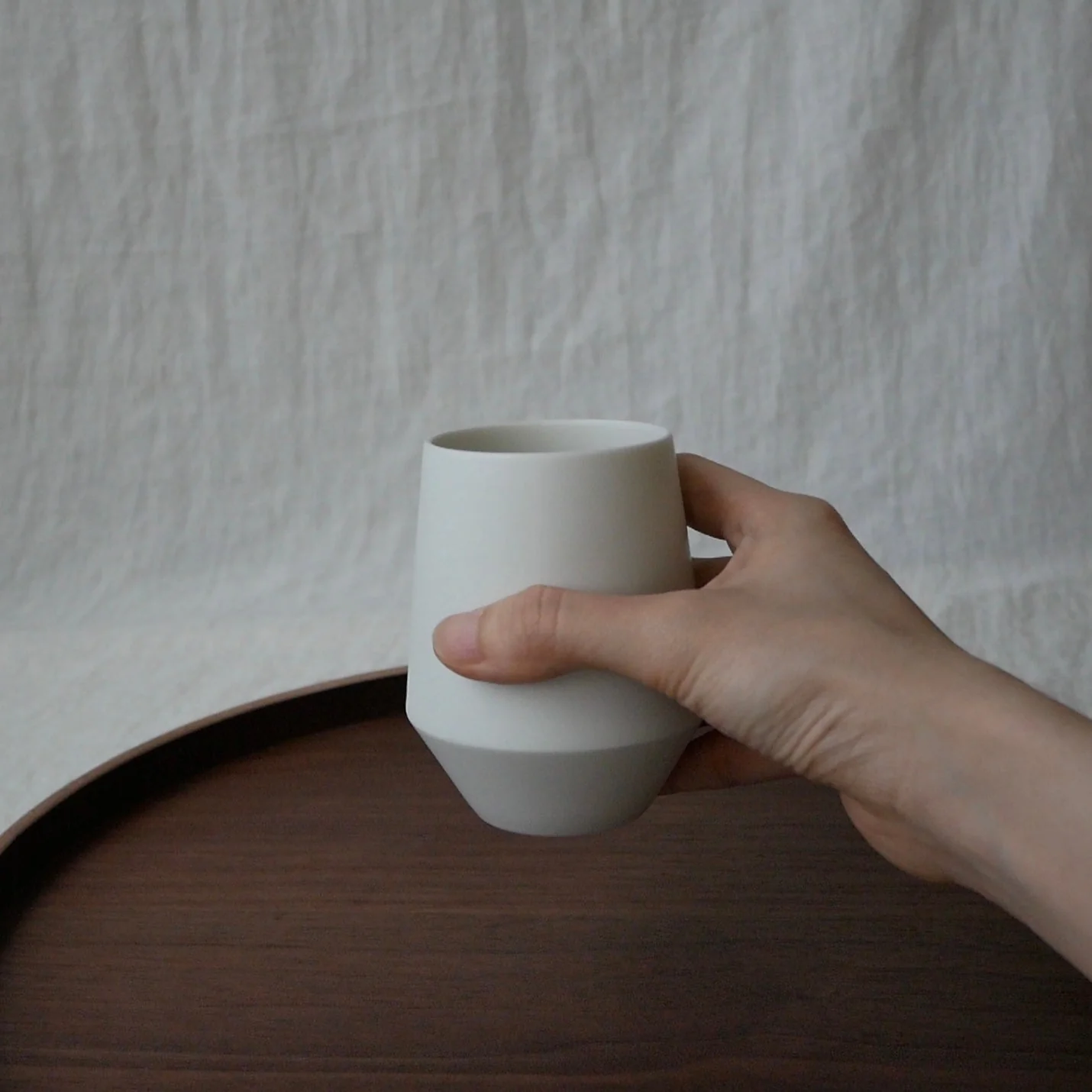 Yamatsu Kiln (Minoyaki, Gifu): Minimalist Frustum Yunomi Tea Cup, White - Image 2